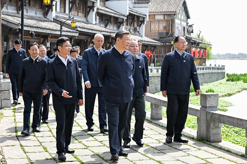 2024年3月19日，習近平總書記在湖南常德河街考察。