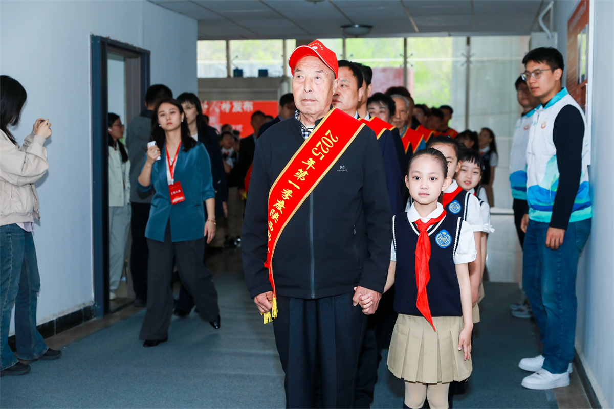 1744179115599884.jpg 李世華.jpg