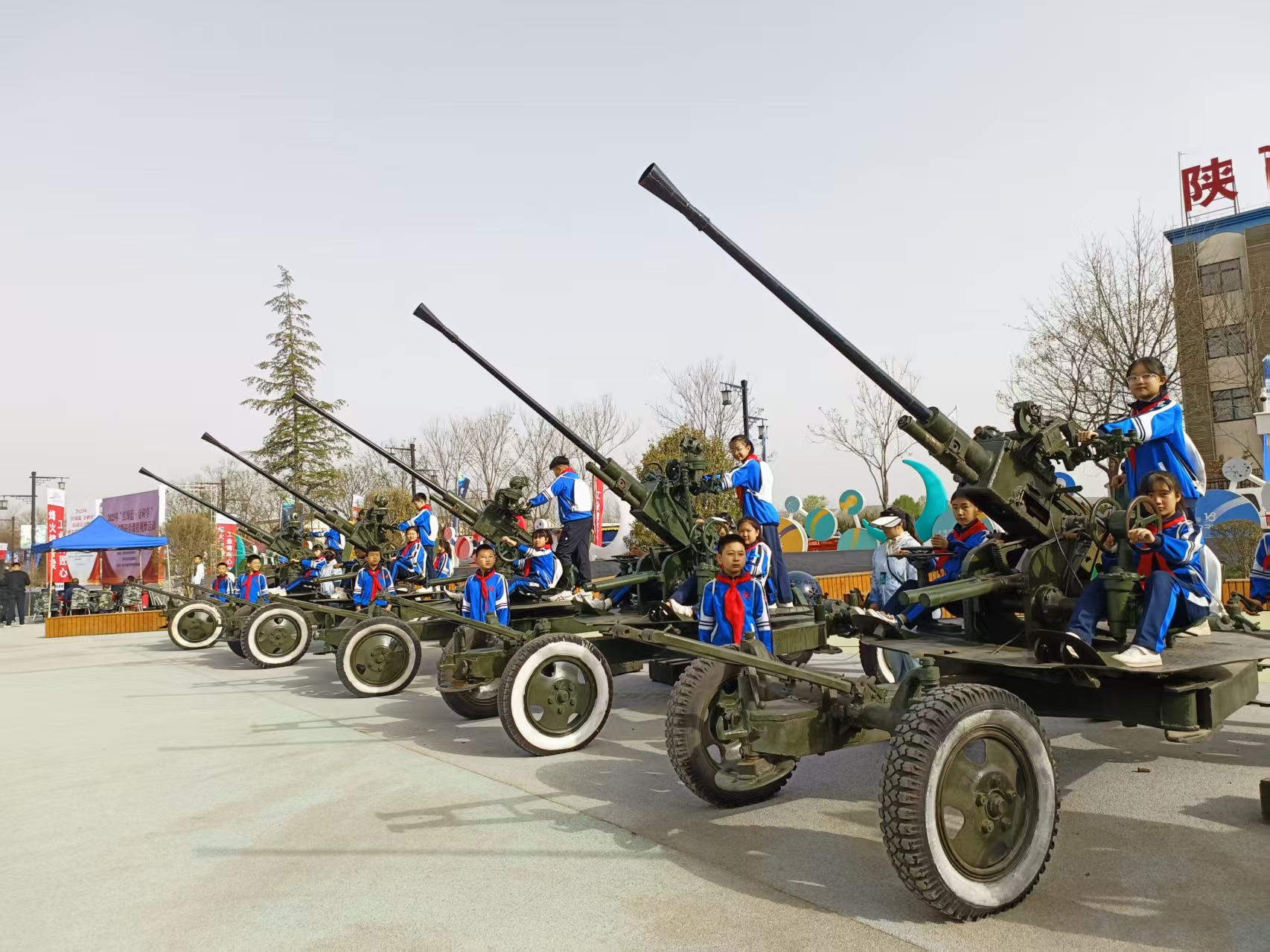 1744254328739618.png 圖片2.png