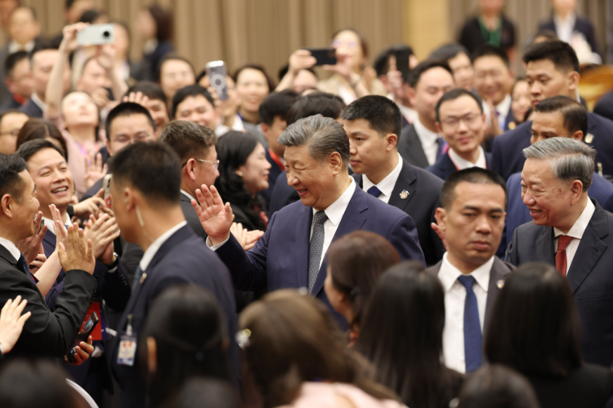 1744794896672332.png 1744794702895.png