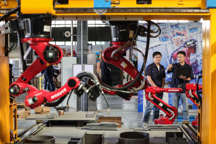 鏡觀·回響丨筑牢就業“壓艙石” 守護群眾幸福感