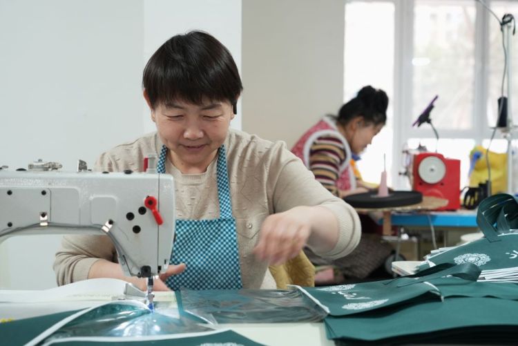 鏡觀·回響丨筑牢就業“壓艙石” 守護群眾幸福感