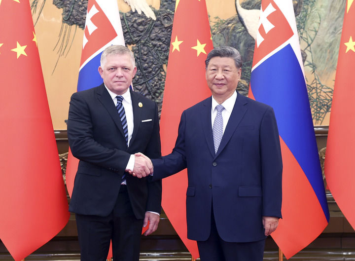 1756990593584088.jpg 084a8927ac88468ab9b5fc76d116a10a.jpg